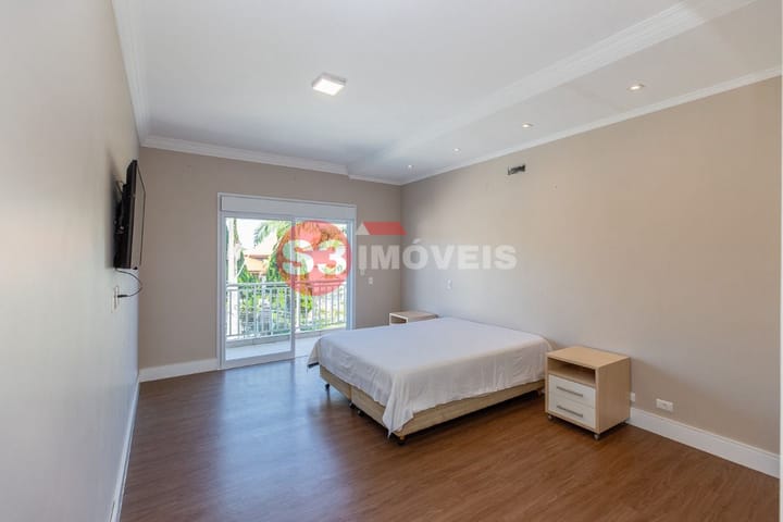 Casa à venda com 4 quartos, 900m² - Foto 46