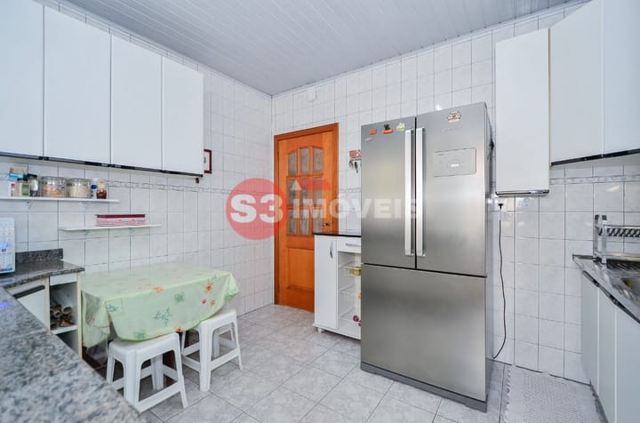 Casa à venda com 4 quartos, 248m² - Foto 29