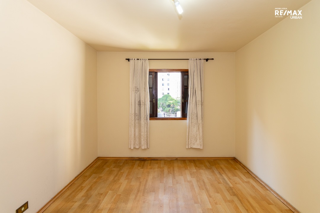 Casa à venda com 4 quartos, 150m² - Foto 12