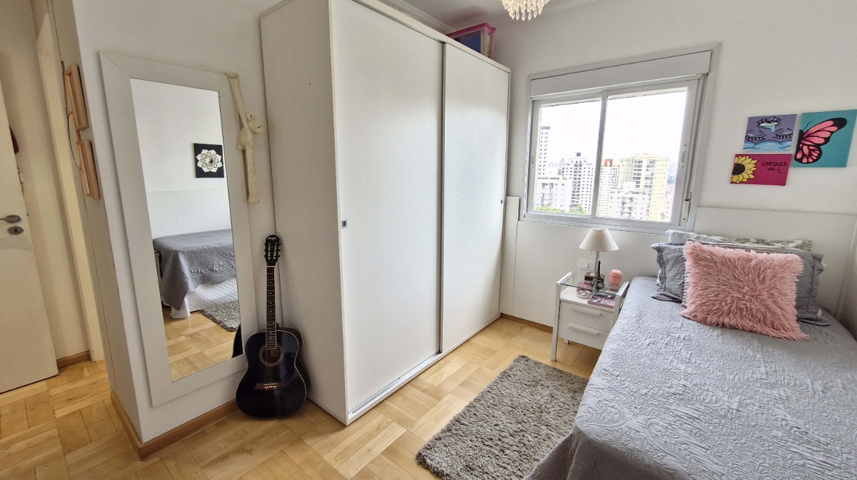 Apartamento à venda com 3 quartos, 146m² - Foto 8