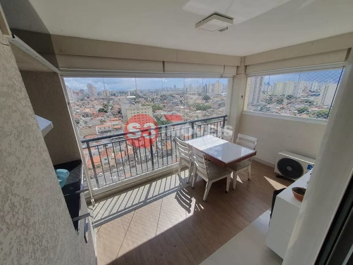 Apartamento à venda com 2 quartos, 61m² - Foto 2