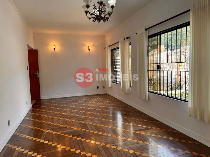 Casa à venda com 3 quartos, 178m² - Foto 18