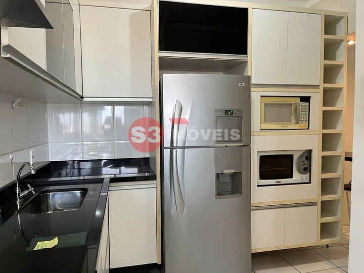 Apartamento para alugar com 2 quartos, 72m² - Foto 4