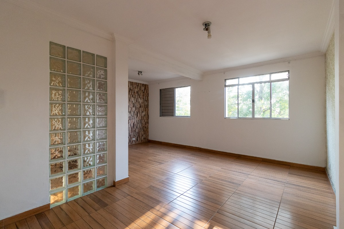 Apartamento à venda com 2 quartos, 65m² - Foto 2