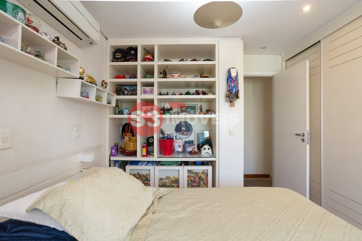 Apartamento à venda com 4 quartos, 235m² - Foto 37