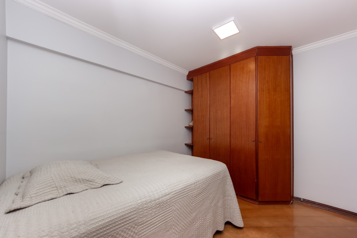 Apartamento à venda com 3 quartos, 109m² - Foto 9