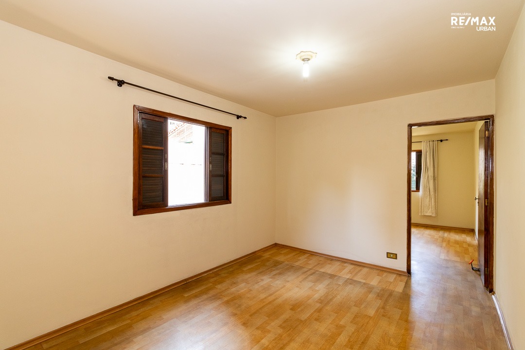 Casa à venda com 4 quartos, 150m² - Foto 9