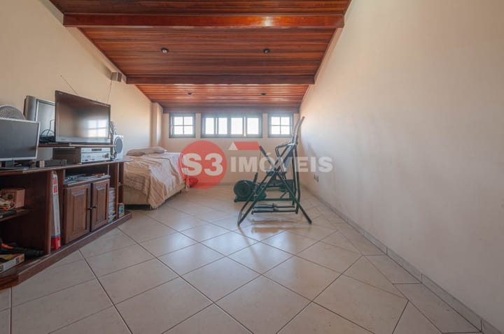 Casa à venda com 4 quartos, 280m² - Foto 42