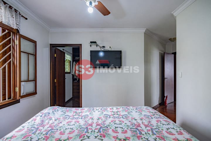 Casa à venda com 3 quartos, 250m² - Foto 37