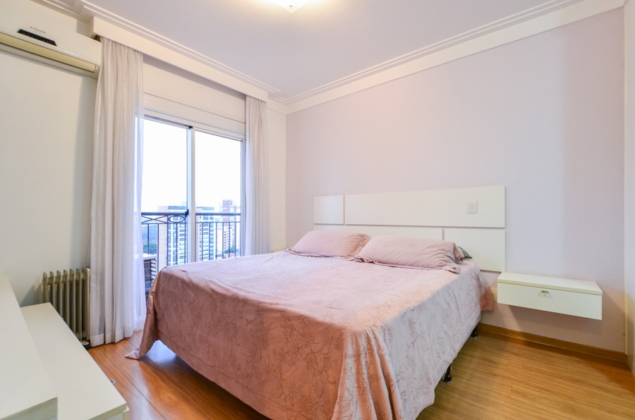 Apartamento à venda com 4 quartos, 184m² - Foto 18