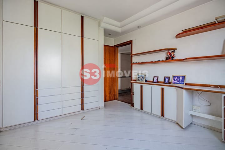 Apartamento à venda com 4 quartos, 253m² - Foto 26