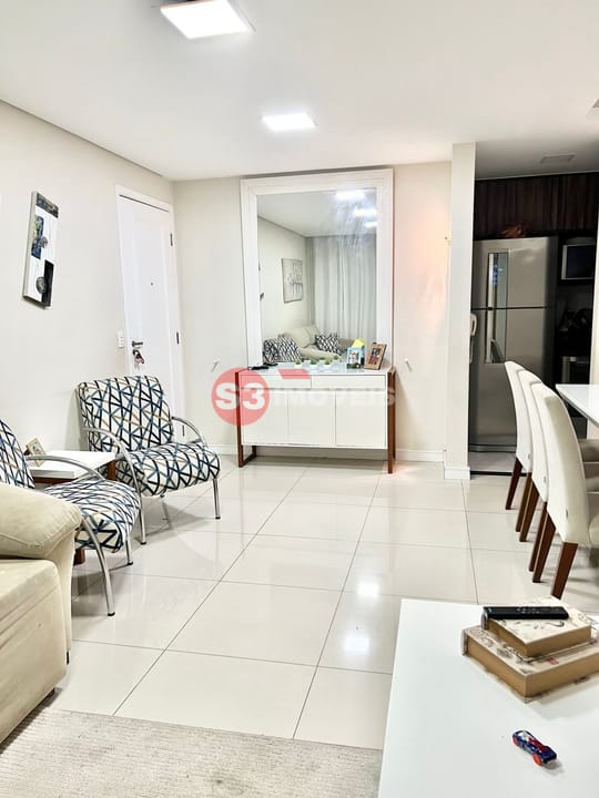 Apartamento à venda com 3 quartos, 62m² - Foto 3