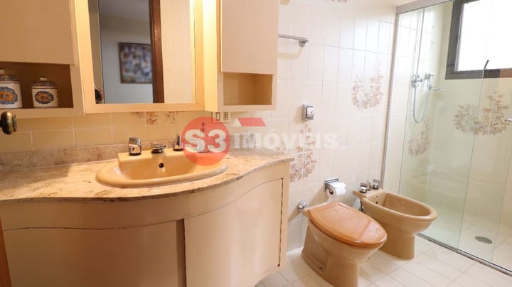 Apartamento à venda com 3 quartos, 200m² - Foto 24