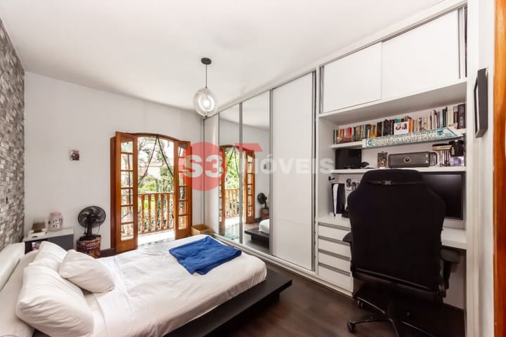 Casa à venda com 4 quartos, 188m² - Foto 11