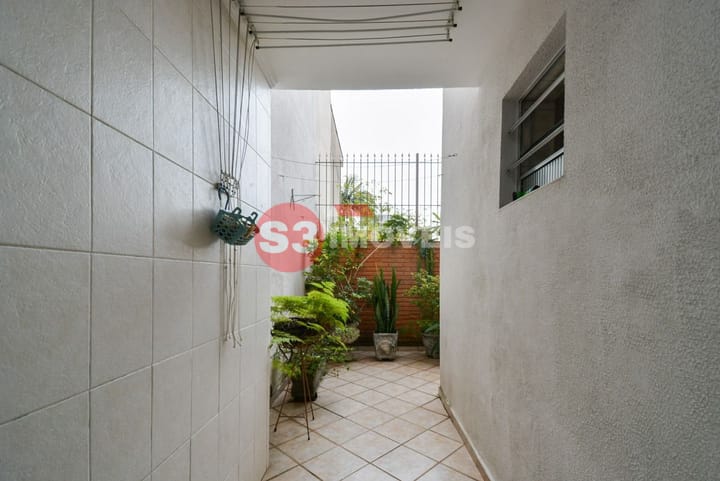 Casa à venda com 3 quartos, 244m² - Foto 47