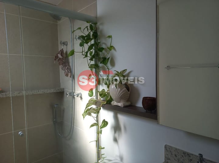 Apartamento à venda com 2 quartos, 76m² - Foto 11