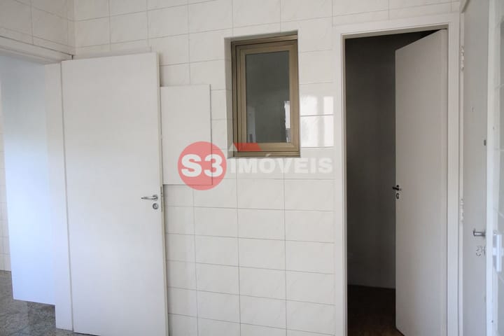 Apartamento à venda com 3 quartos, 243m² - Foto 23