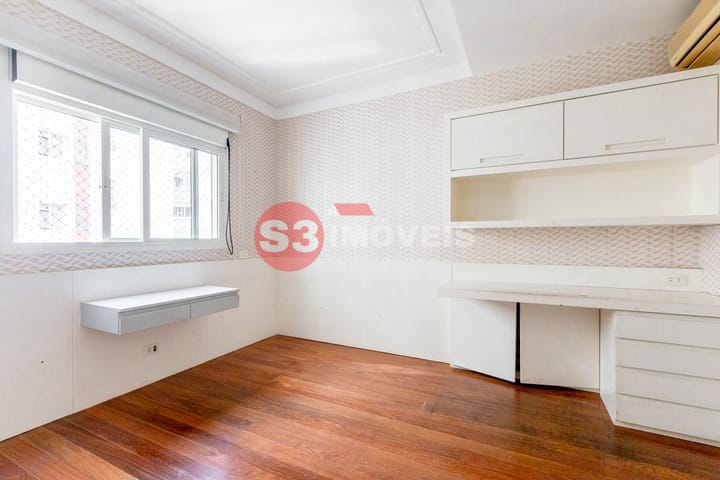 Apartamento à venda com 4 quartos, 211m² - Foto 13