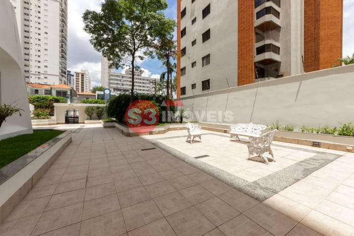 Apartamento à venda com 4 quartos, 225m² - Foto 26