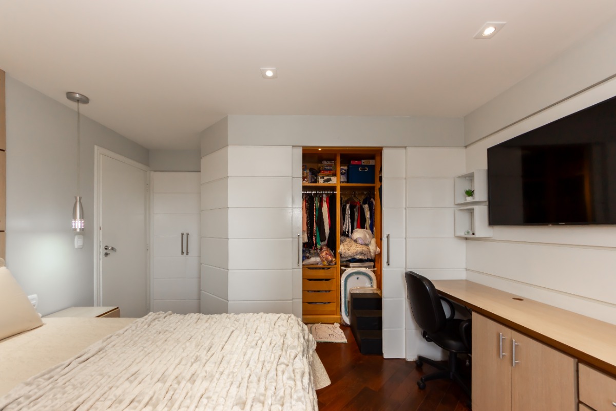 Apartamento à venda com 3 quartos, 130m² - Foto 7