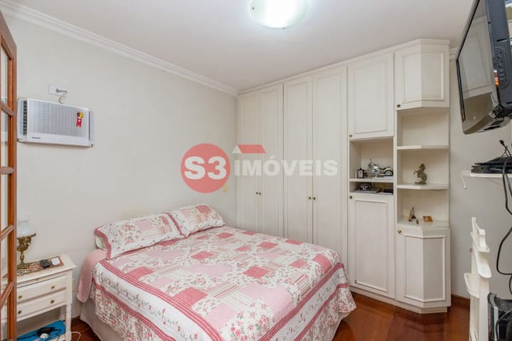 Casa à venda com 4 quartos, 420m² - Foto 55