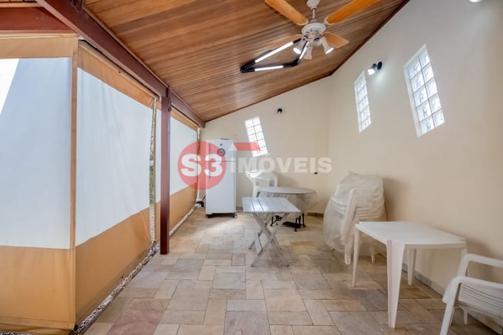 Casa à venda com 3 quartos, 256m² - Foto 15