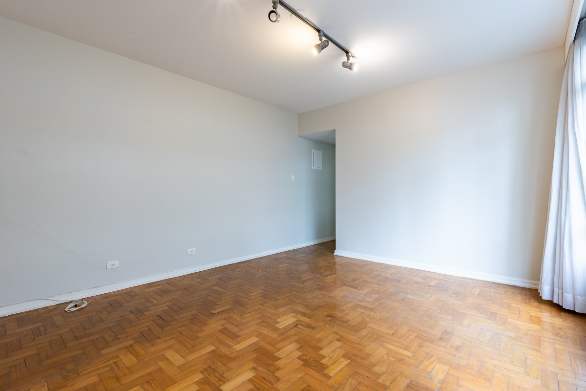 Apartamento à venda com 2 quartos, 82m² - Foto 3