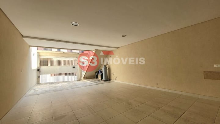 Casa à venda com 3 quartos, 245m² - Foto 4