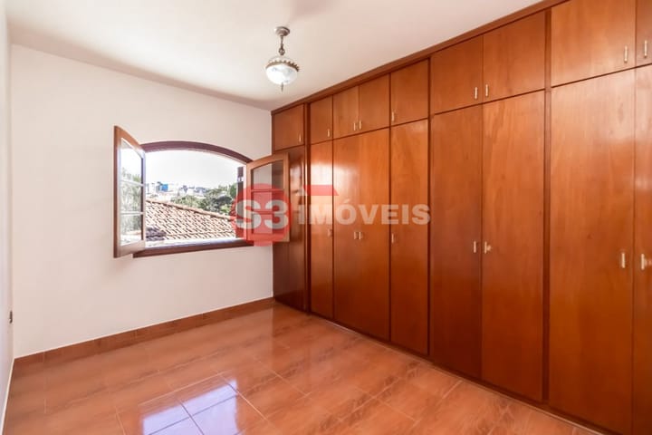 Casa à venda com 3 quartos, 209m² - Foto 7