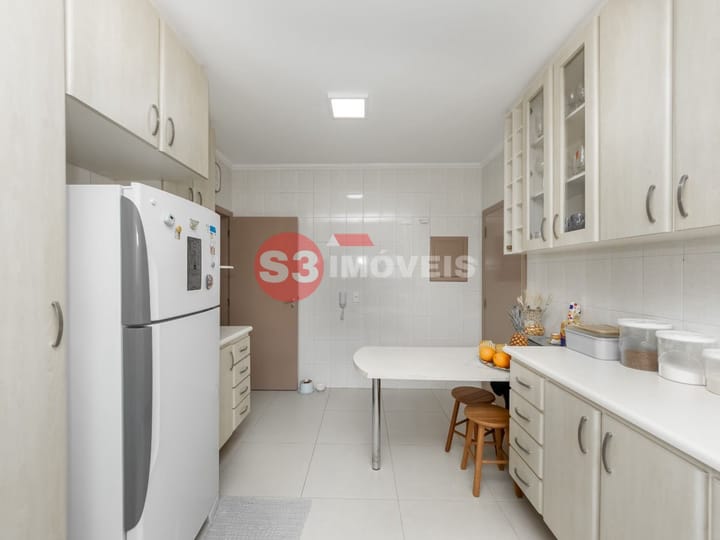 Apartamento à venda com 3 quartos, 117m² - Foto 10