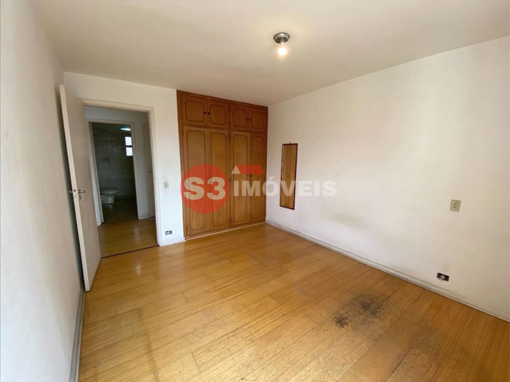 Apartamento à venda com 3 quartos, 185m² - Foto 8