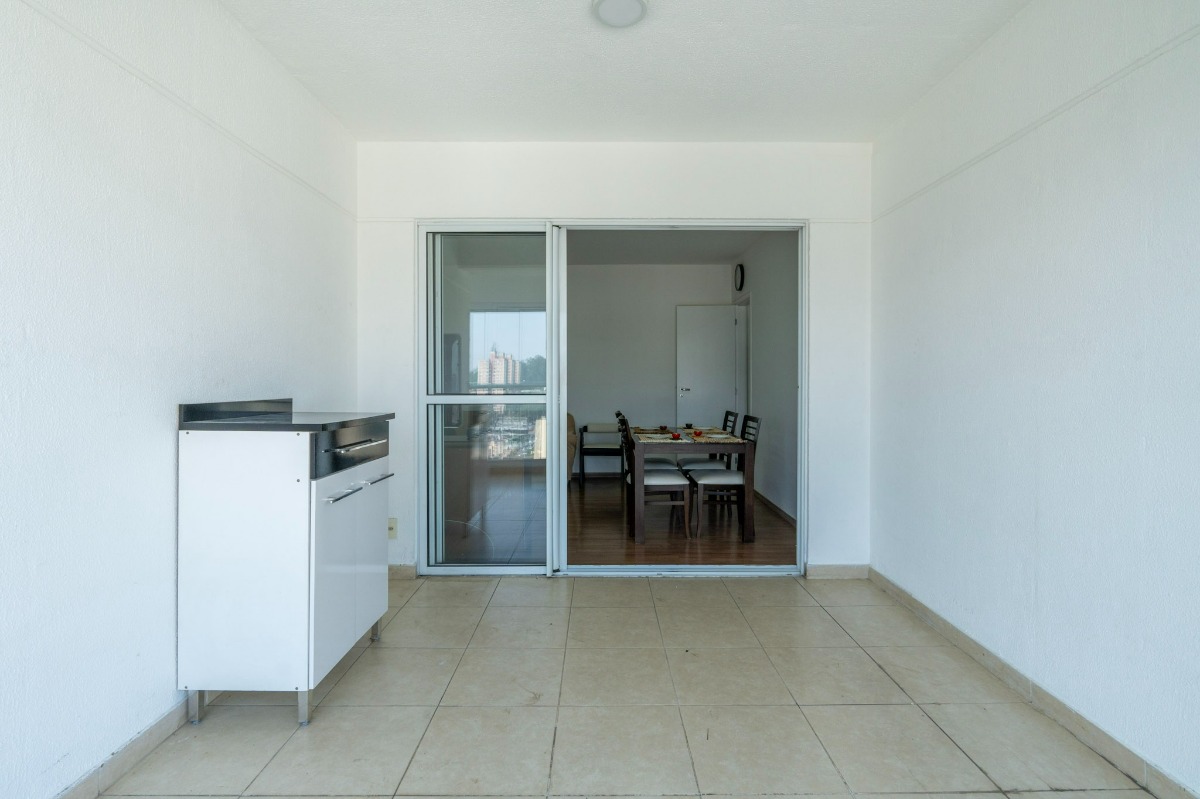 Apartamento à venda com 2 quartos, 69m² - Foto 11