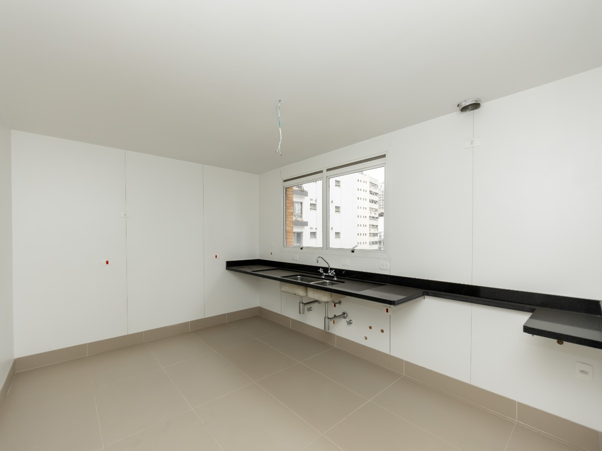 Apartamento à venda com 4 quartos, 260m² - Foto 25