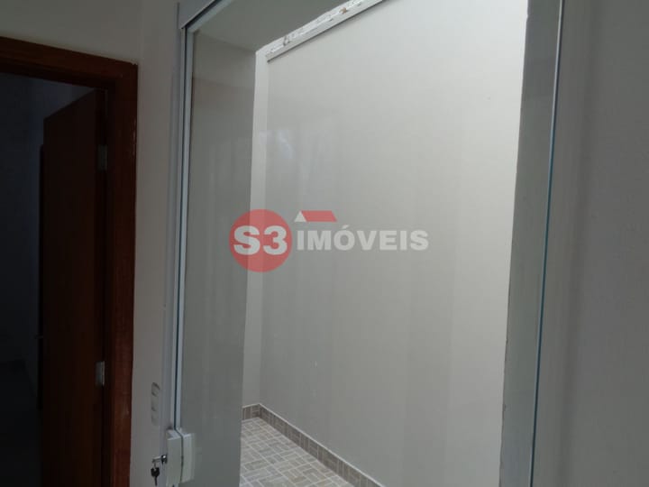 Casa à venda com 6 quartos, 250m² - Foto 21