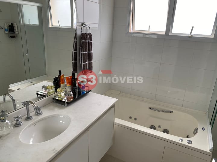 Apartamento à venda com 3 quartos, 213m² - Foto 28