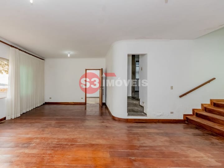 Casa à venda com 3 quartos, 250m² - Foto 8