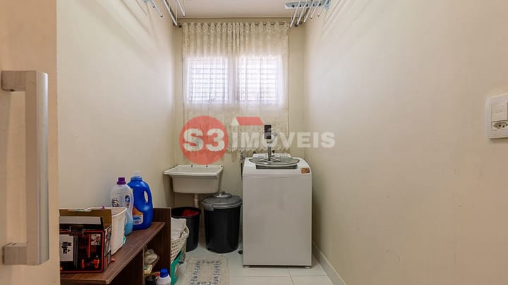 Casa à venda com 4 quartos, 300m² - Foto 68