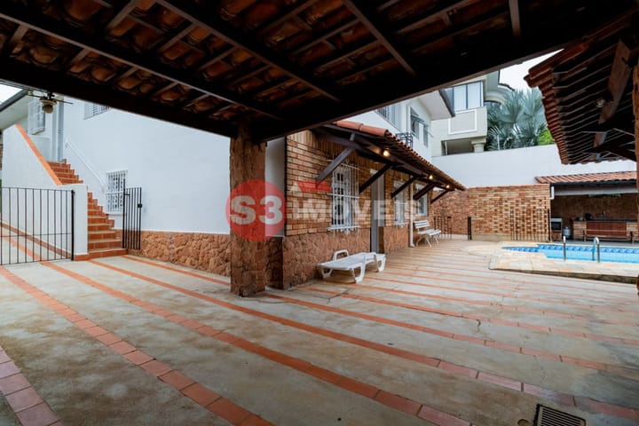 Casa à venda com 4 quartos, 500m² - Foto 87