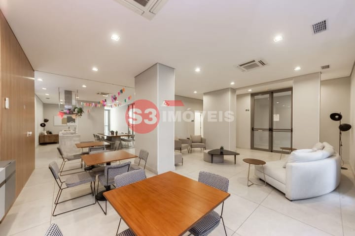 Apartamento à venda com 2 quartos, 72m² - Foto 32