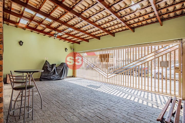 Casa à venda com 3 quartos, 250m² - Foto 45