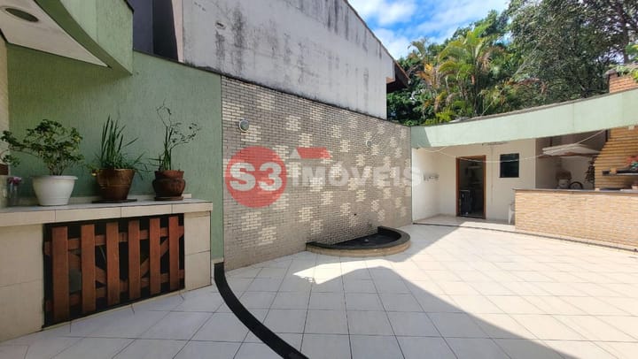 Casa à venda com 3 quartos, 294m² - Foto 24