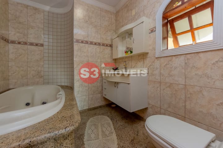 Casa à venda com 3 quartos, 322m² - Foto 24