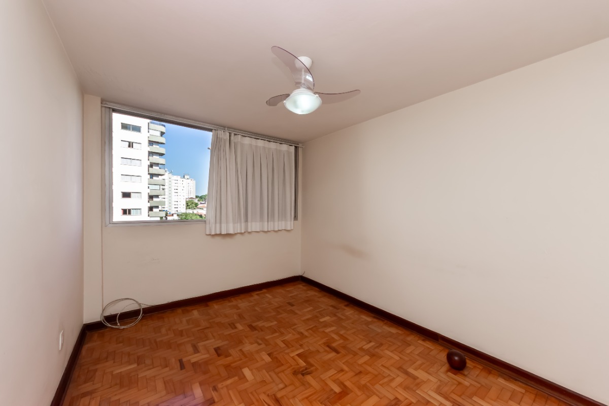 Apartamento à venda com 3 quartos, 117m² - Foto 4