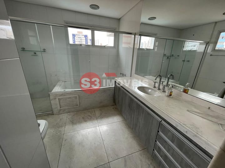 Apartamento à venda com 3 quartos, 234m² - Foto 14