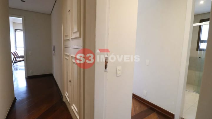 Apartamento à venda com 4 quartos, 227m² - Foto 32