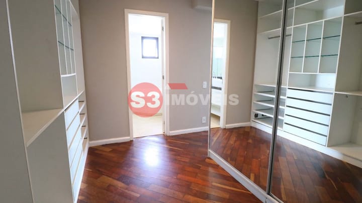 Apartamento à venda com 4 quartos, 191m² - Foto 17