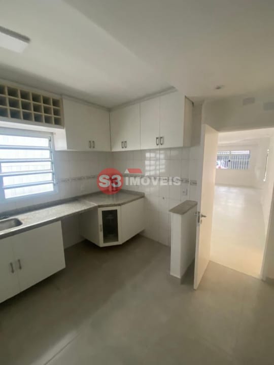 Casa à venda com 3 quartos, 196m² - Foto 6