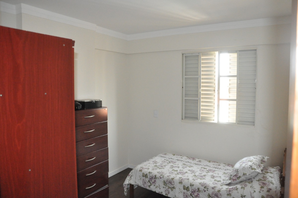 Apartamento à venda com 3 quartos, 83m² - Foto 18