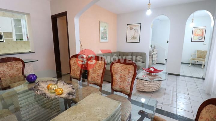 Casa à venda com 3 quartos, 250m² - Foto 7