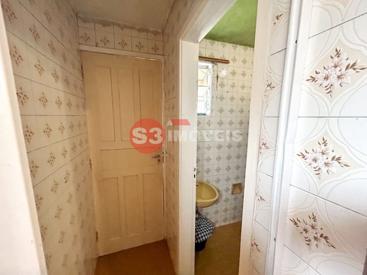 Casa à venda com 5 quartos, 131m² - Foto 26